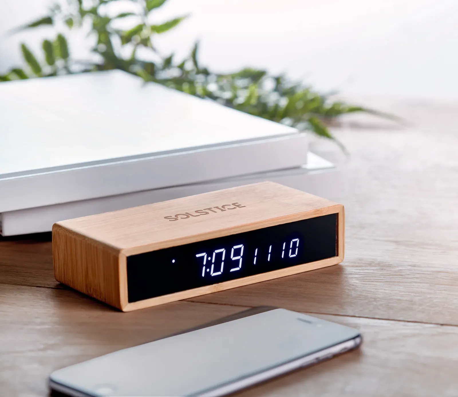 Bamboo Weather Station – Wireless Charging with Time & Temperature Display — Wood