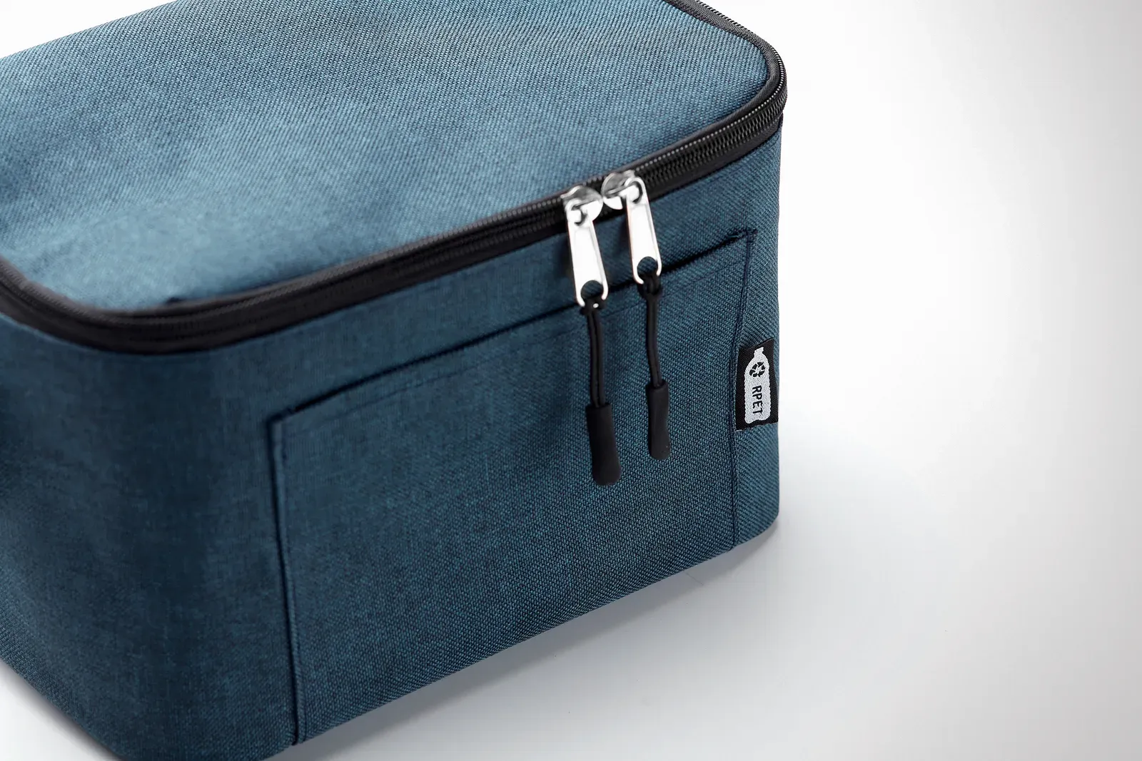 RPET Cooler Bag Cuba with 600d RPET 25X15.5X14.5 cm MO6150 Cooler Bag — Blue