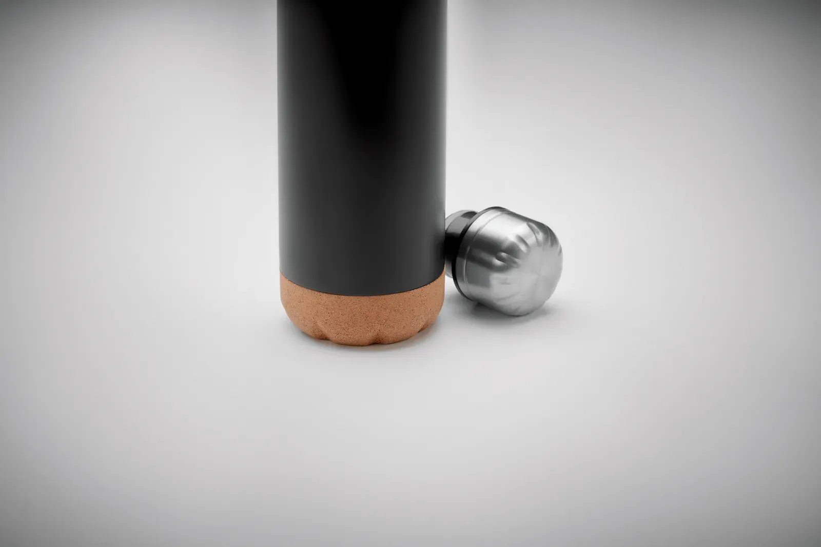 Aspen Cork – Double Wall Stainless Steel Vacuum Bottle with Cork Base Detail — Black