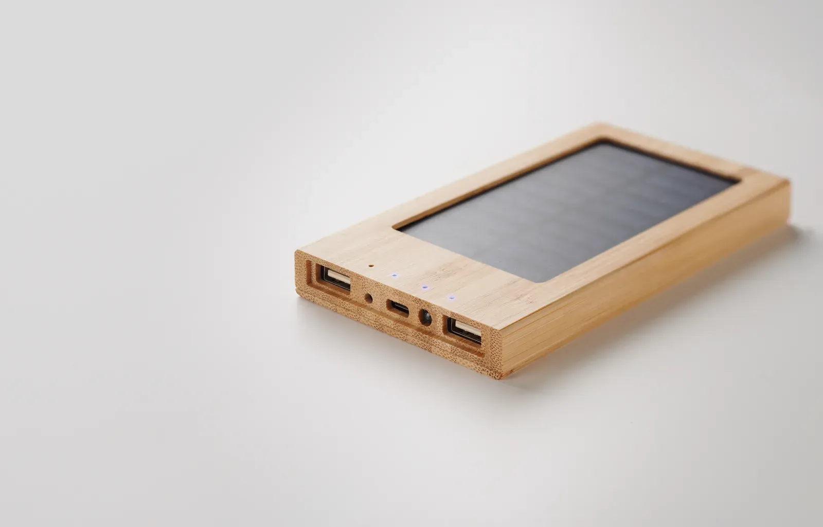 Arena Solar 4000mAh Power Bank – Bamboo Casing with Solar Panel — Wood