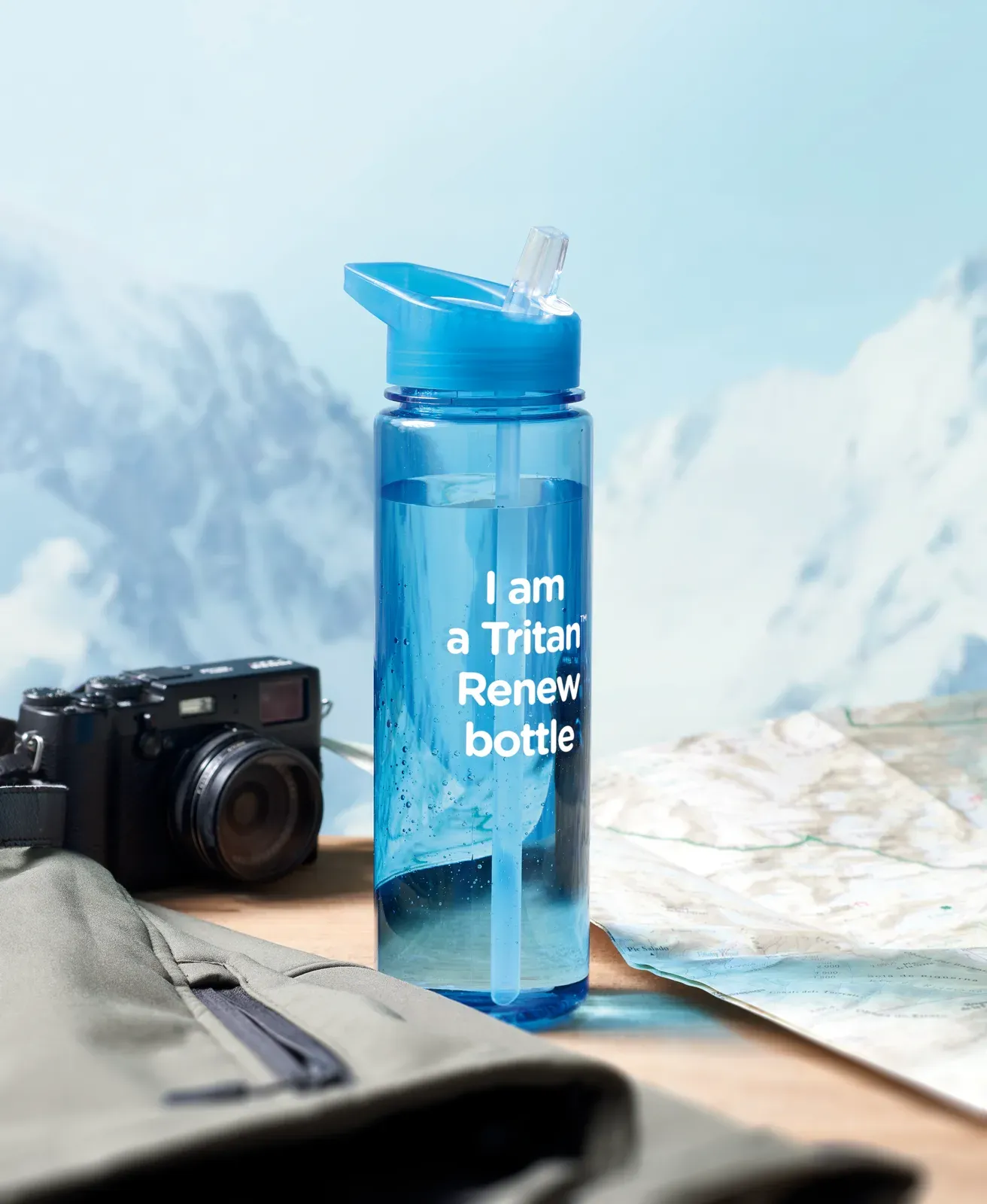 Bay – Drinking Bottle in Tritan Renew™ which is BPA Free with PP Foldable Mouth Piece