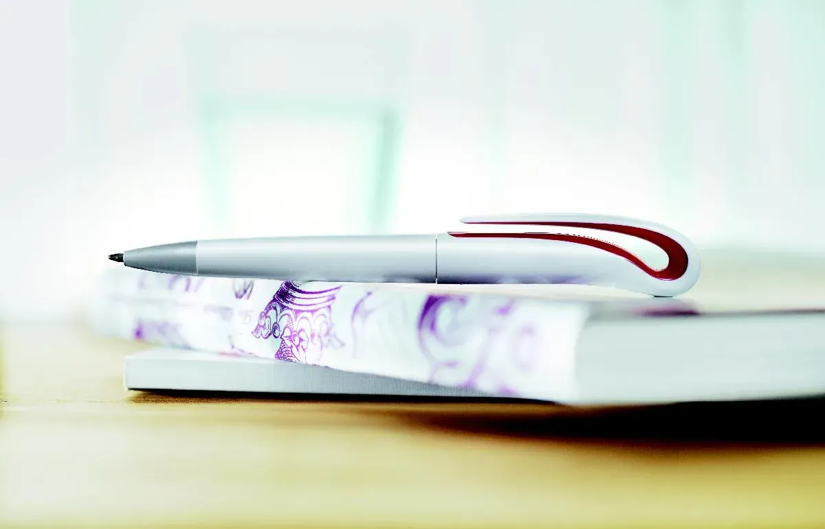 Whiteswan ABS Twist Action Pen — Red