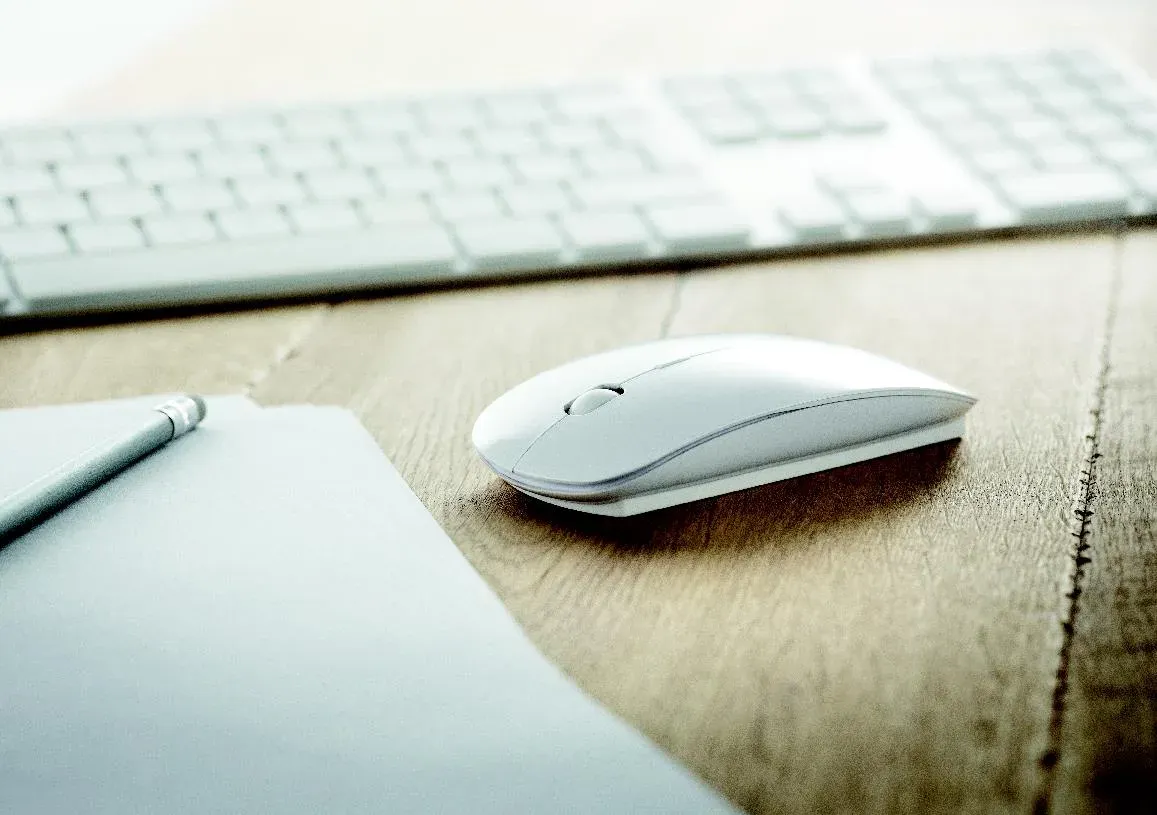 Curvy Recycled ABS Wireless Optical Mouse — White