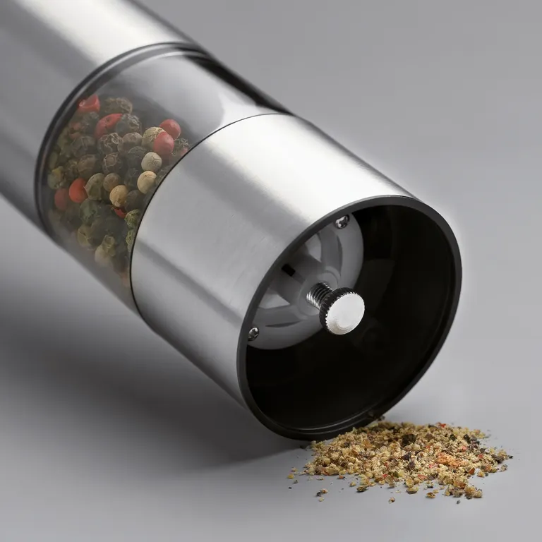Giro – Stainless Steel Electric Salt or Pepper Mill