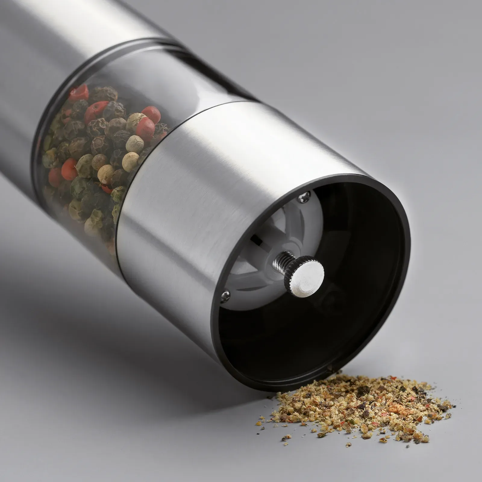 Giro – Stainless Steel Electric Salt or Pepper Mill — Matt Silver