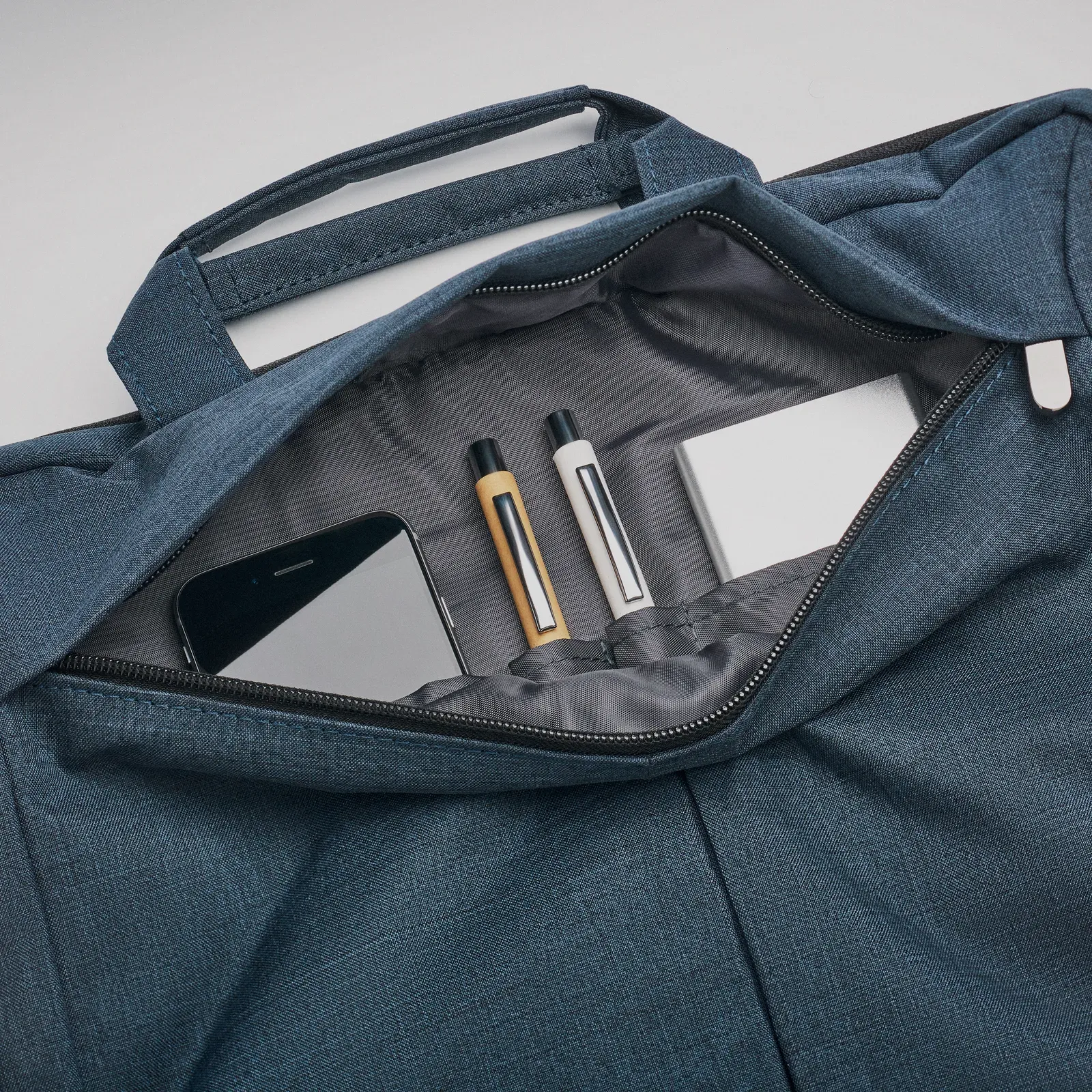 Polyester Bag Stockholm with 360d Polyester 40X7X28 cm MO8957 — Blue