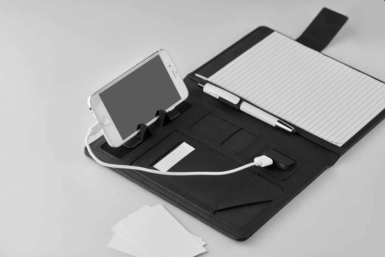 Powernoty A5 Conference Folder with 4000mAh Power Bank – Built-In USB-C & Notepad — Black