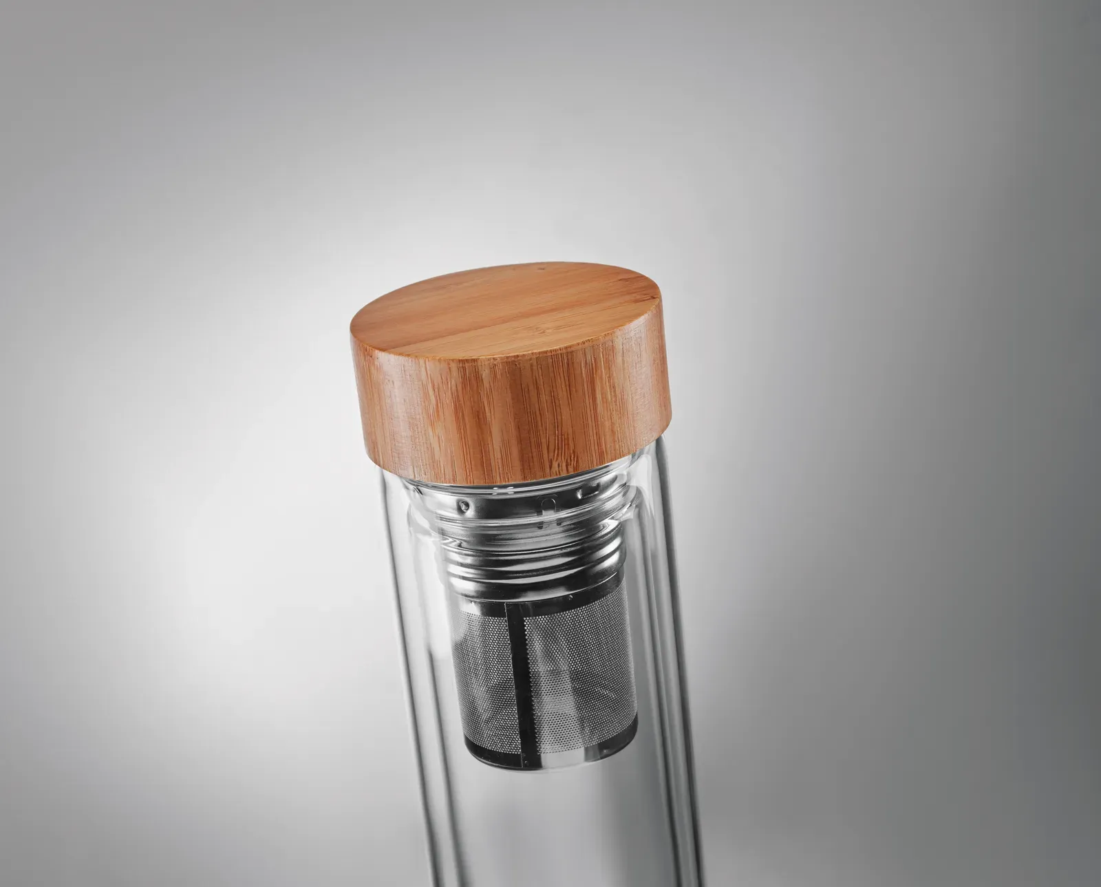 Batumi Glass – Double Wall in High Borosilicate Glass Bottle and Bamboo Lid with Tea Infuser — Transparent
