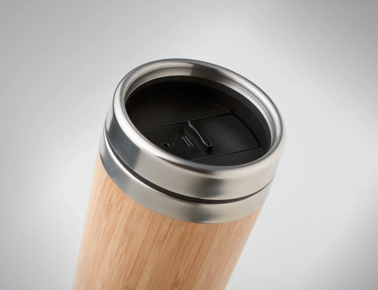 Rodeodrive+ – Double Wall Stainless Steel Flask with Bamboo Cover and PP Lid